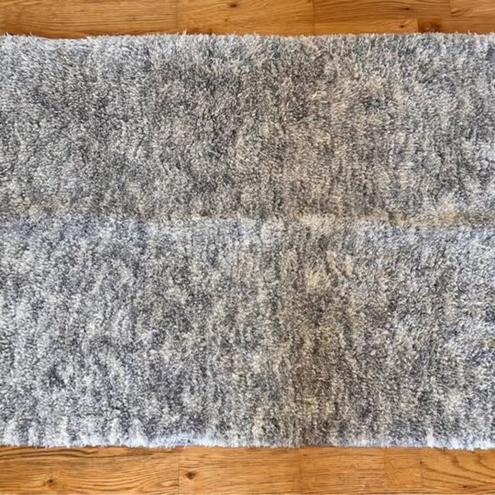 Unbranded Grey White Shag Area Rug 30x45 soft cozy minimalist GOOD